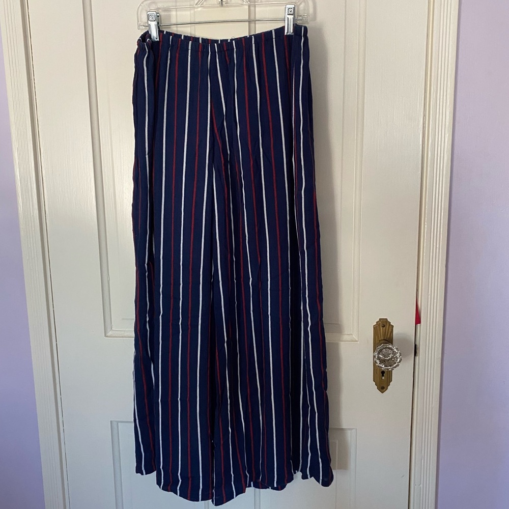 red white & blue flowy pants